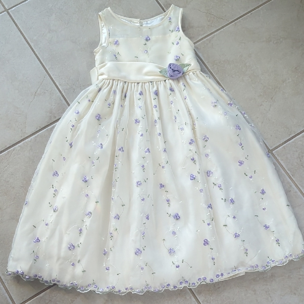 Cinderella Cream and Purple Floral Easter Special Occasion Dress Girls Size 7